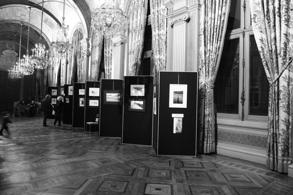Salons de l'Hôtel de Ville de Paris - Exposition - Déserts : grains de soi