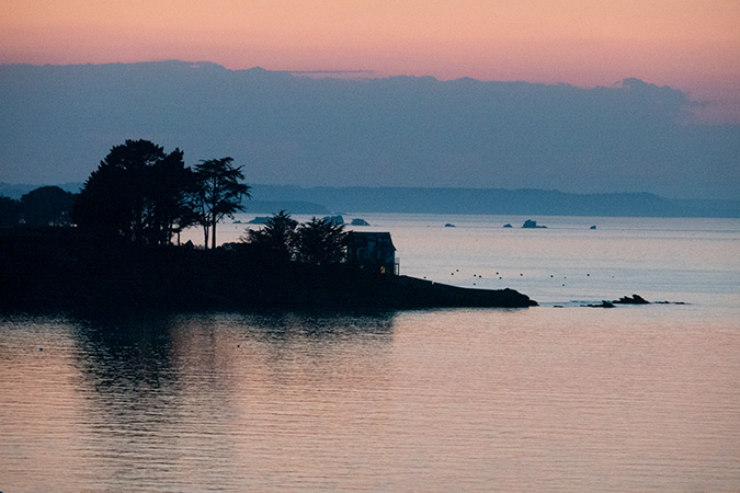 couleurs du crépuscule en espace naturel maritime