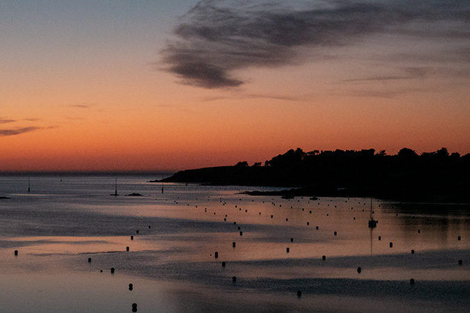 couleurs du crépuscule en espace naturel maritime