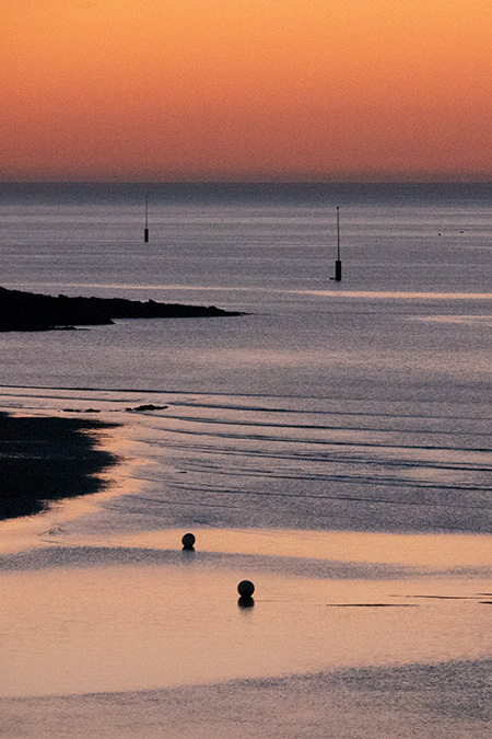 couleurs du crépuscule en espace naturel maritime